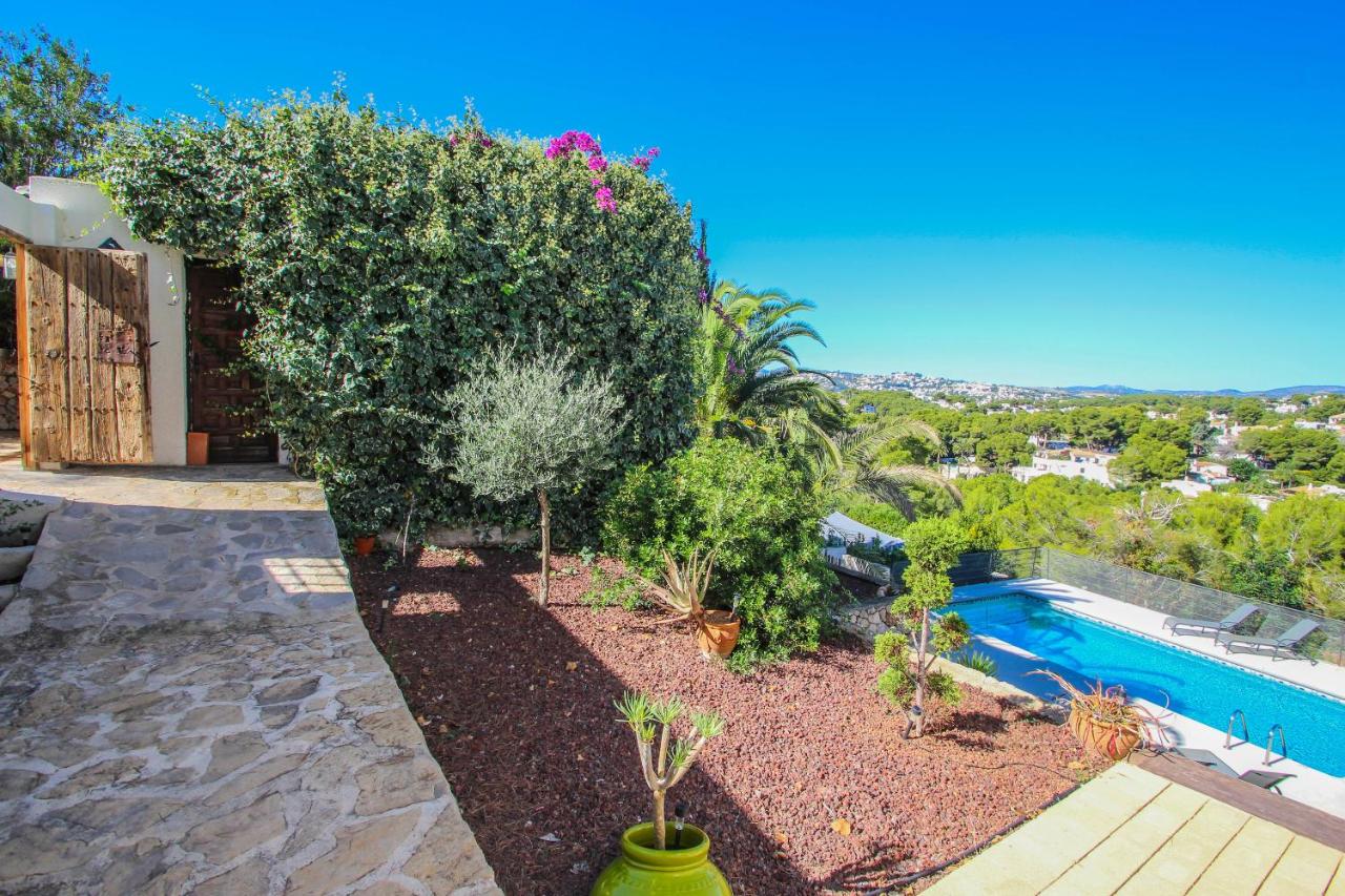 Laja - panoramic hillside holiday house in Moraira, Moraira ...