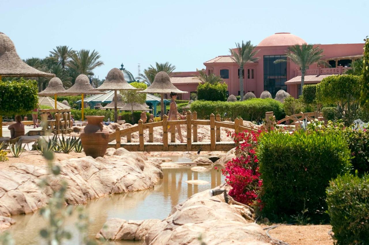 Parrotel Aqua Park Resort photo