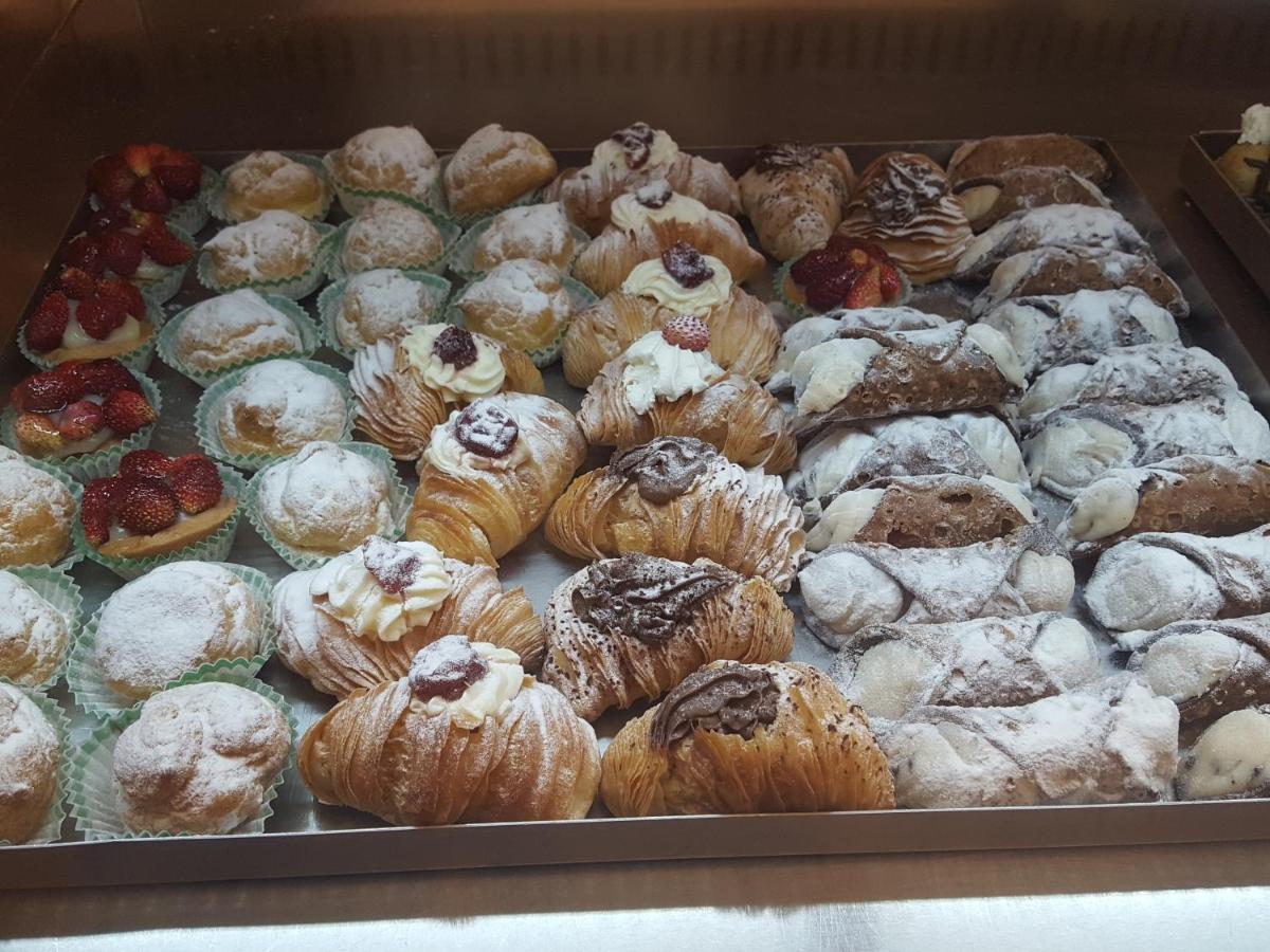 Euforia Napoli - Tre Sedi - Three Locations - 2