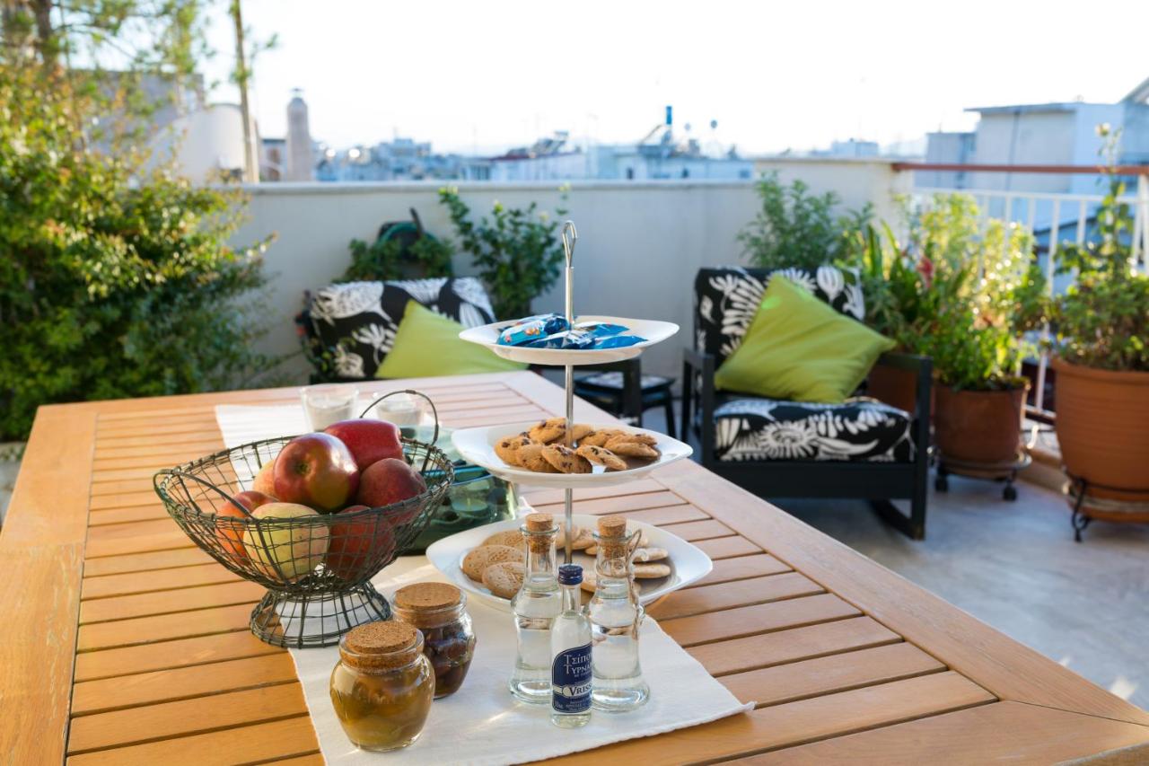 Acropolis at your fingertips - 3