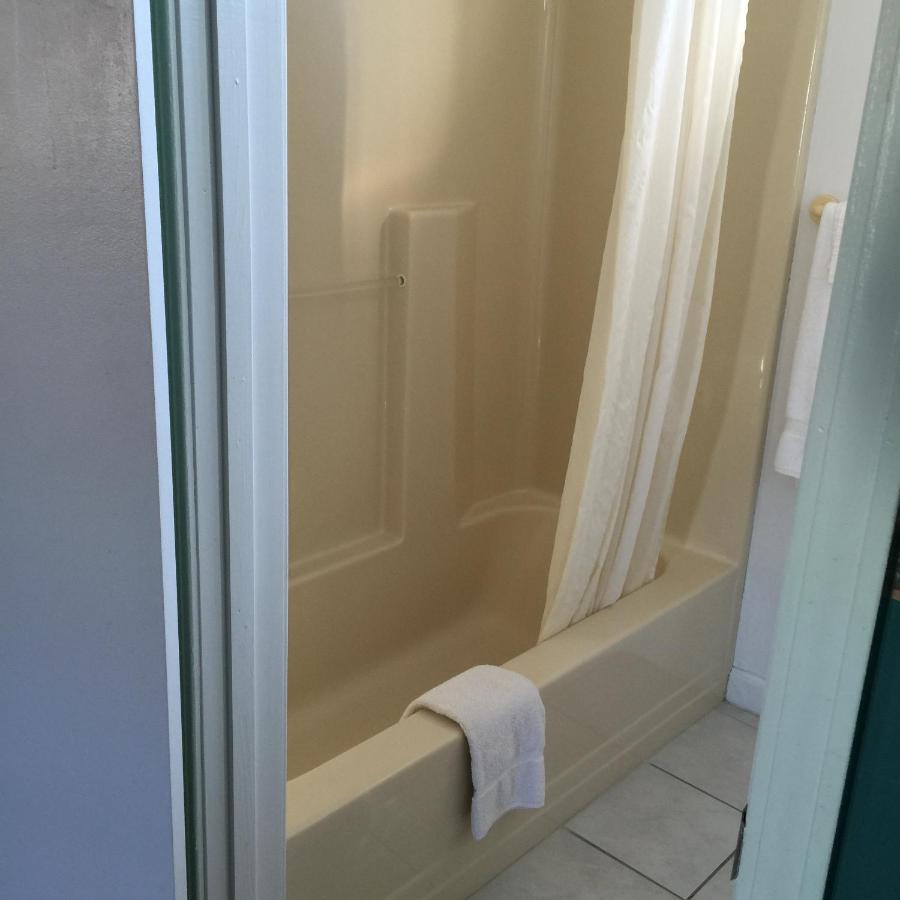 Valley Motel — photo 10