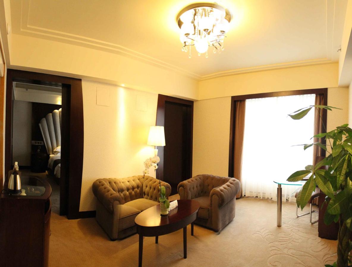 Ramada Chengdu North photo
