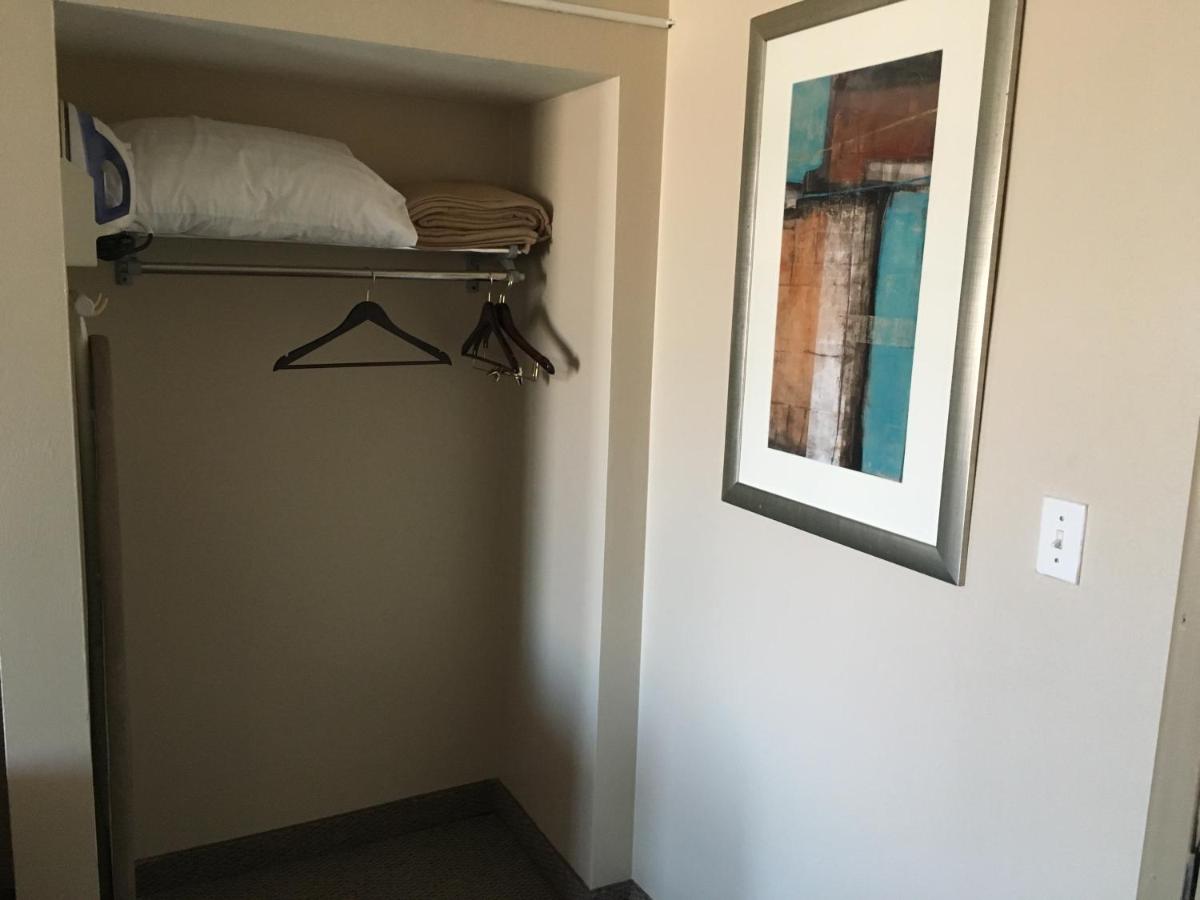 Allen Park Motor Lodge — photo 13