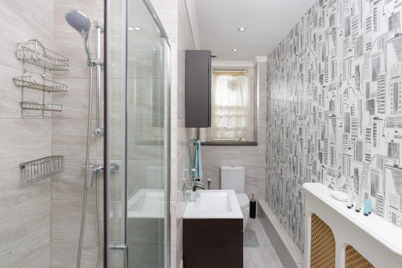 Gloucester Gardens - 3