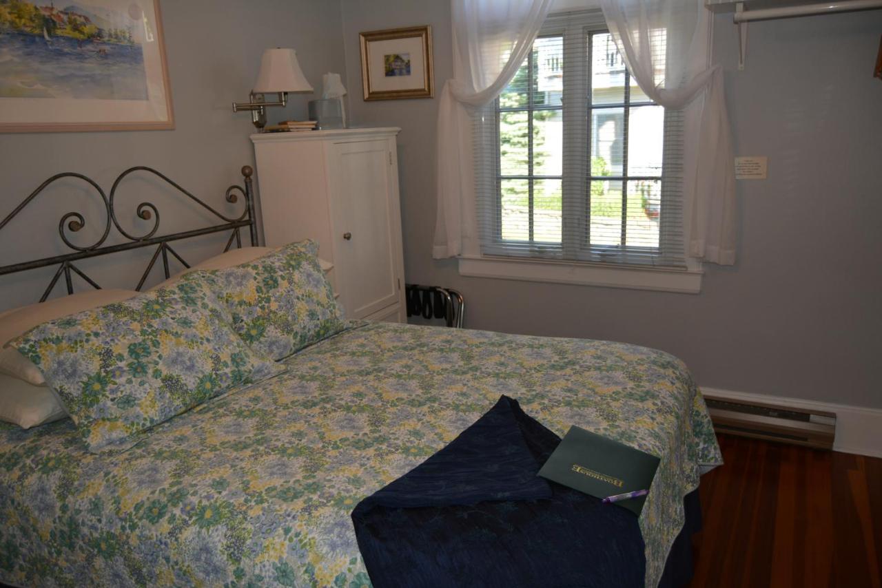 Lake George Bed & Breakfast — photo 21
