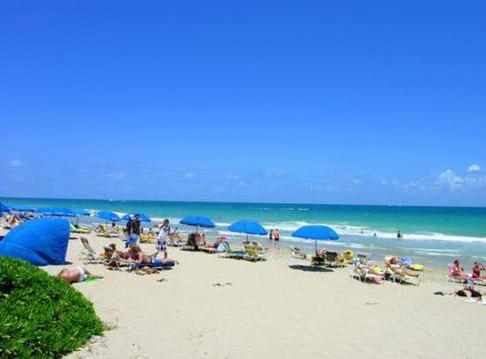 Hotel, plaża: Ocean Manor Beach Resort