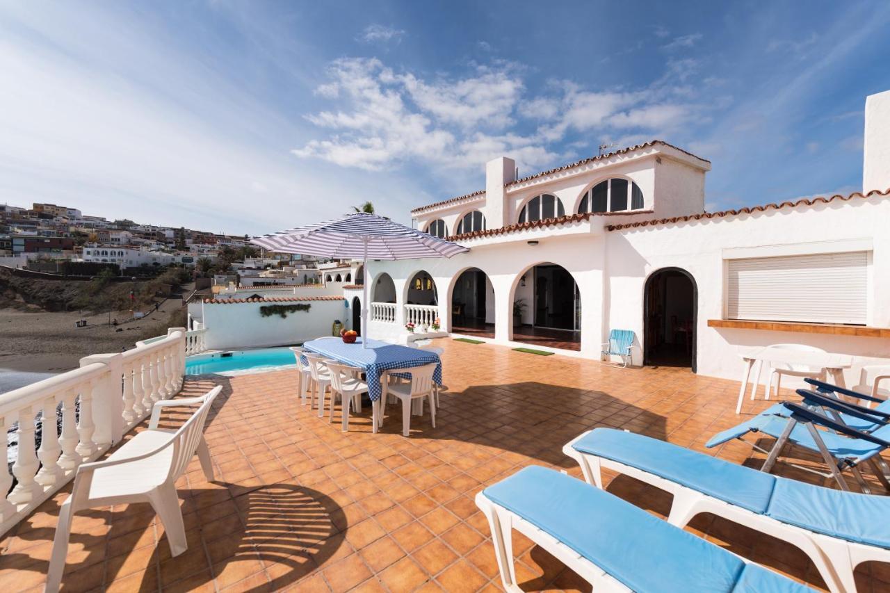 Villa Coki Deluxe - First line of the beach, Telde ...