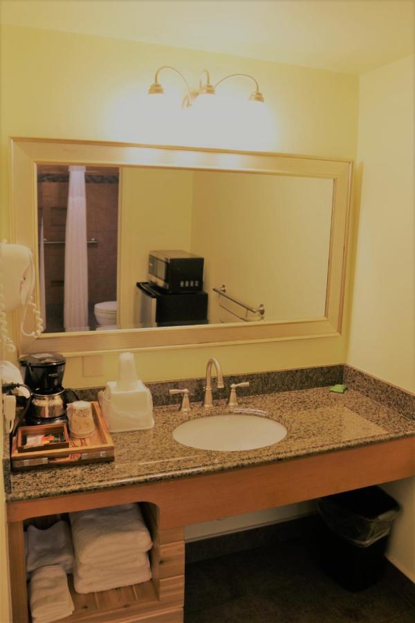 Timbers Inn — photo 13