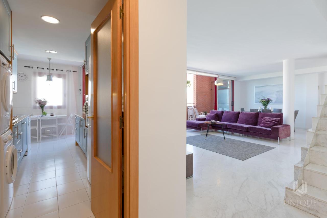 Apartment Unique Rentals - Stylish seafront duplex, Barcelona ...