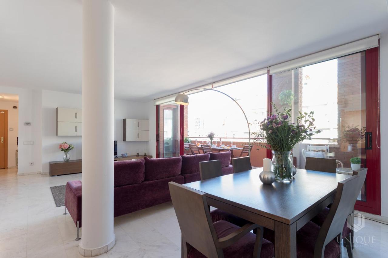 Apartment Unique Rentals - Stylish seafront duplex, Barcelona ...