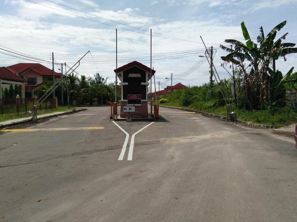 Palm Beach Villa Kampong Laut Malaysia Booking Com