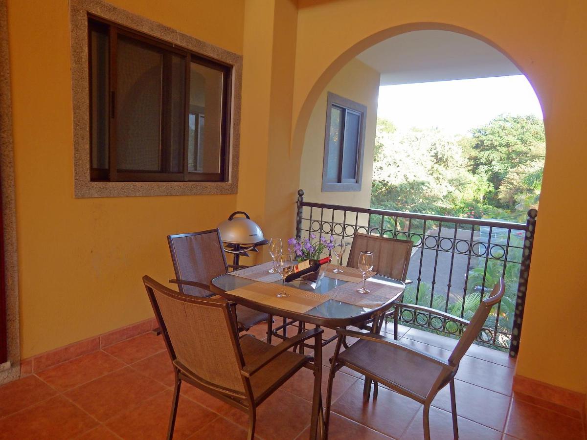The Oaks Tamarindo Pool Front Condominiums fast wifi photo