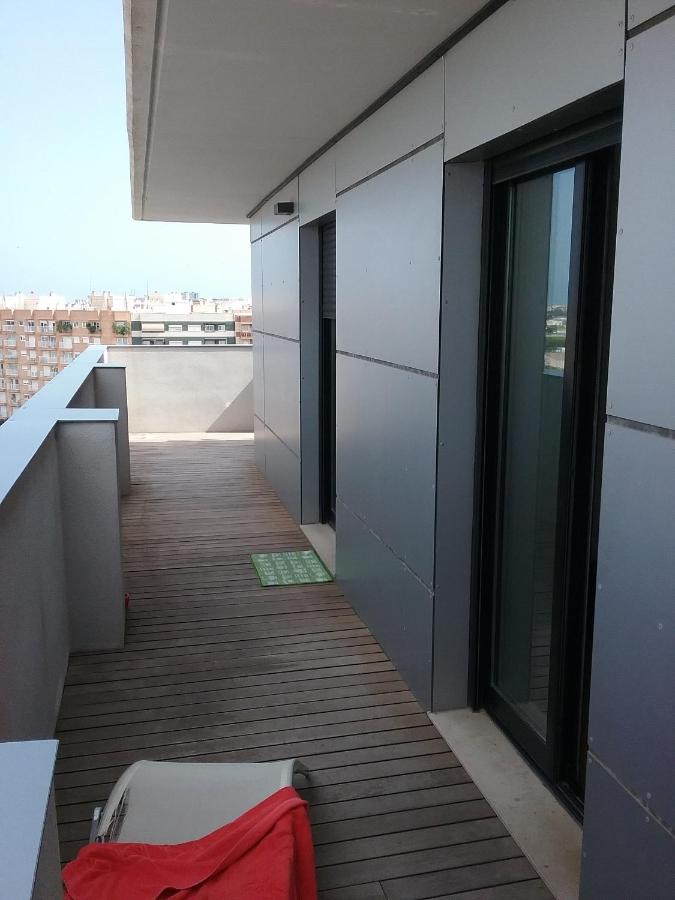 Lovely 2 BR Terrace Wifi Parking AC Heating Attic, Valencia ...