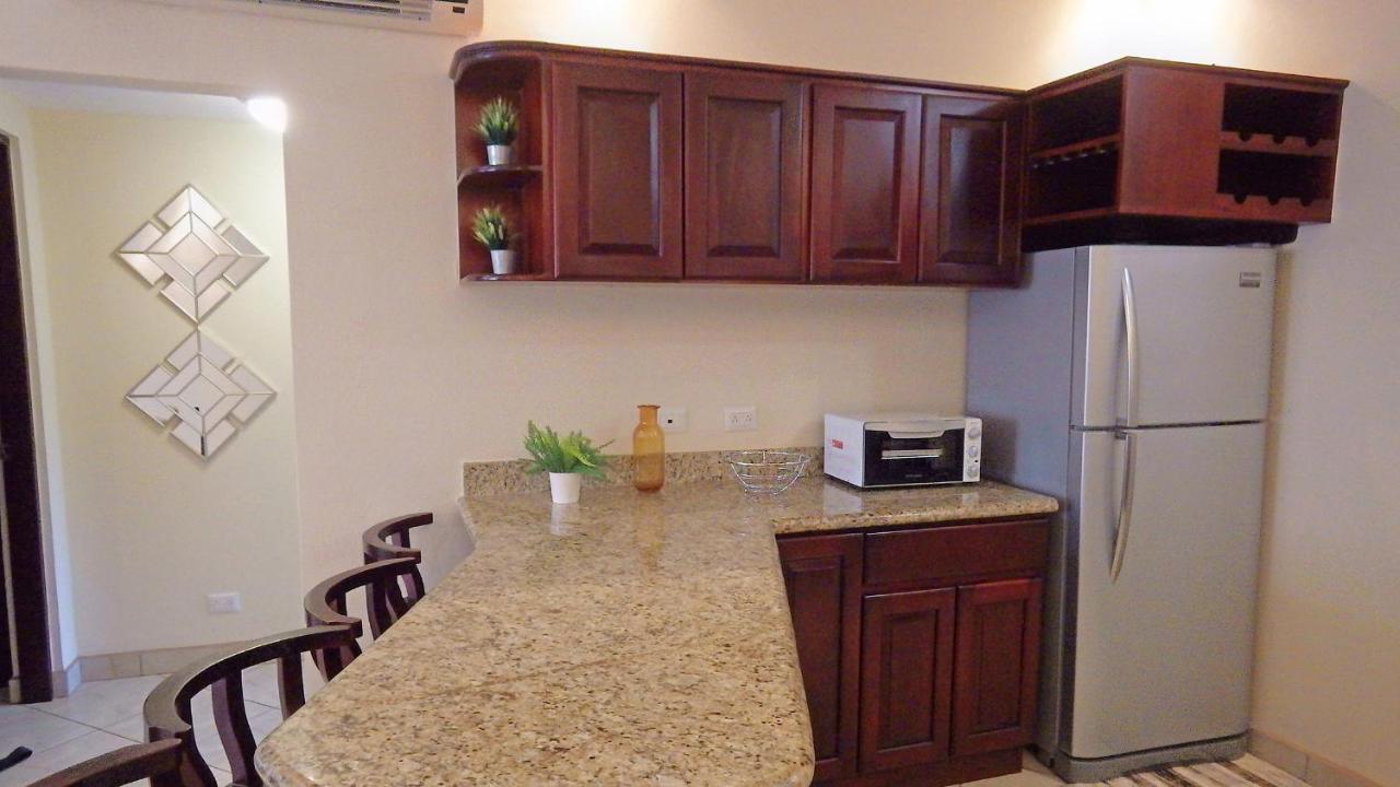 The Oaks Tamarindo Pool Front Condominiums fast wifi photo