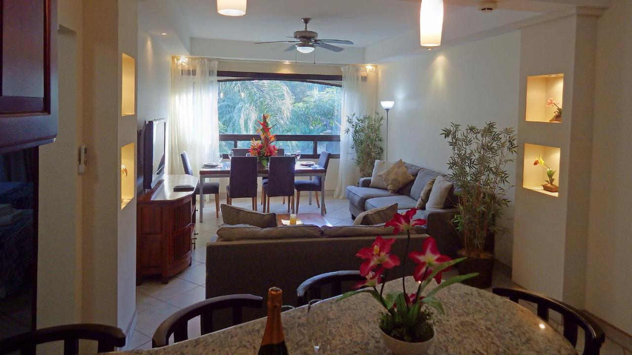 The Oaks Tamarindo Pool Front Condominiums fast wifi photo