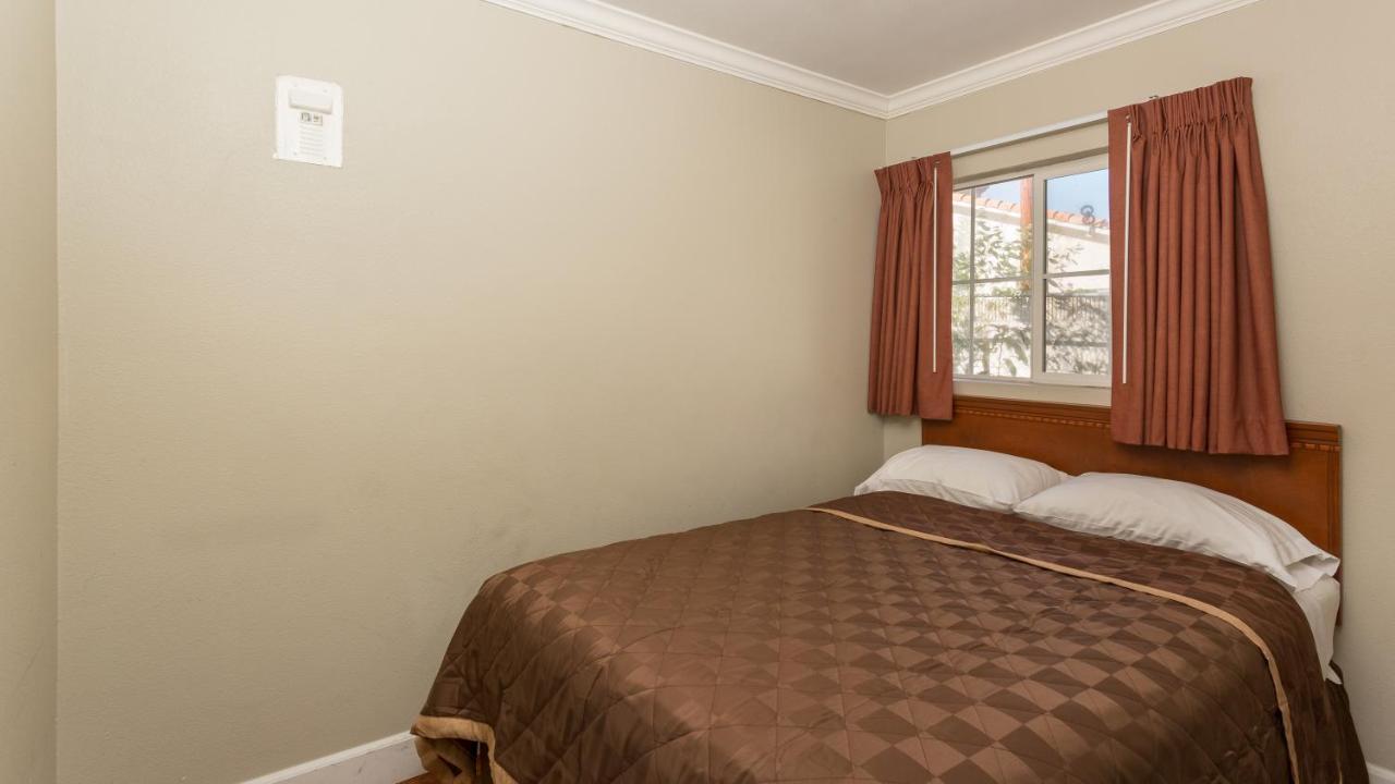 Palm Motor Lodge — photo 13