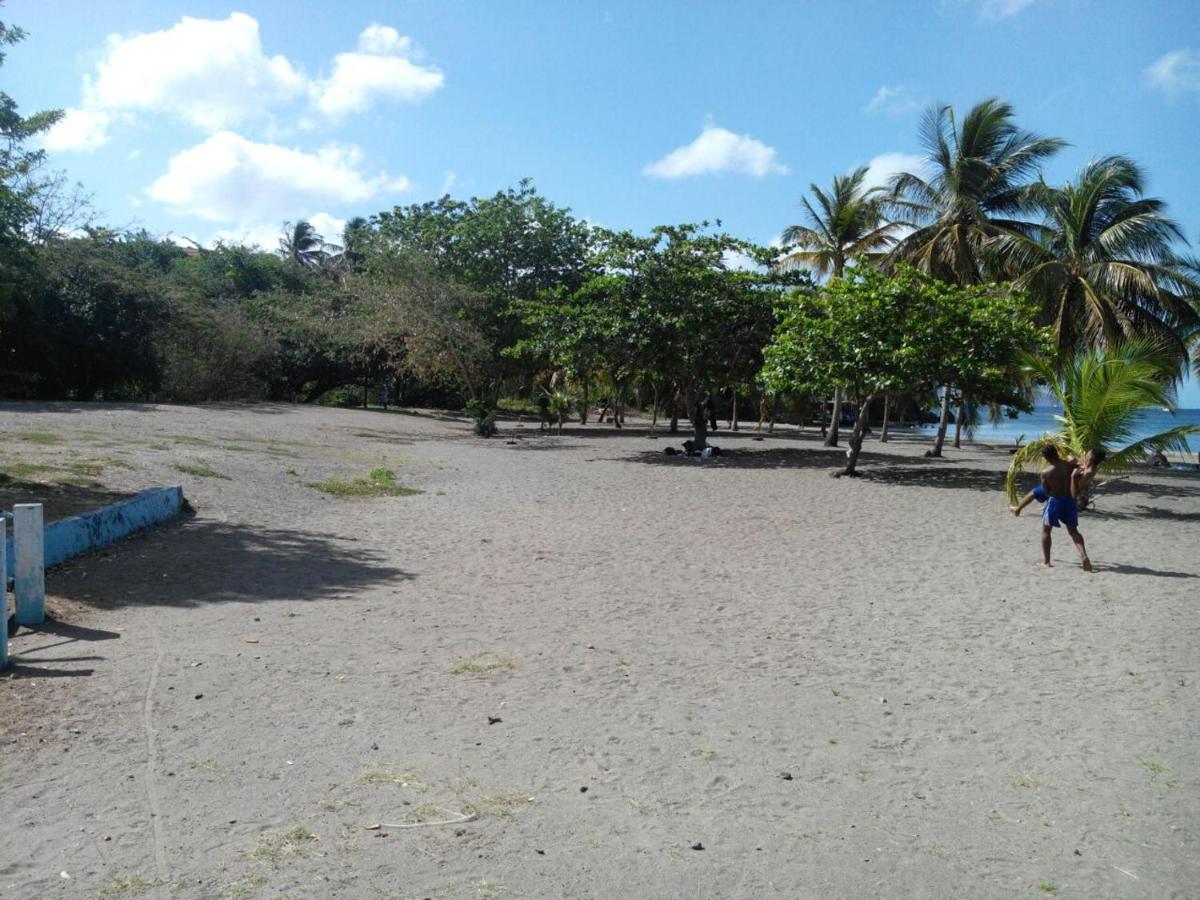 Beach: Madiana plage