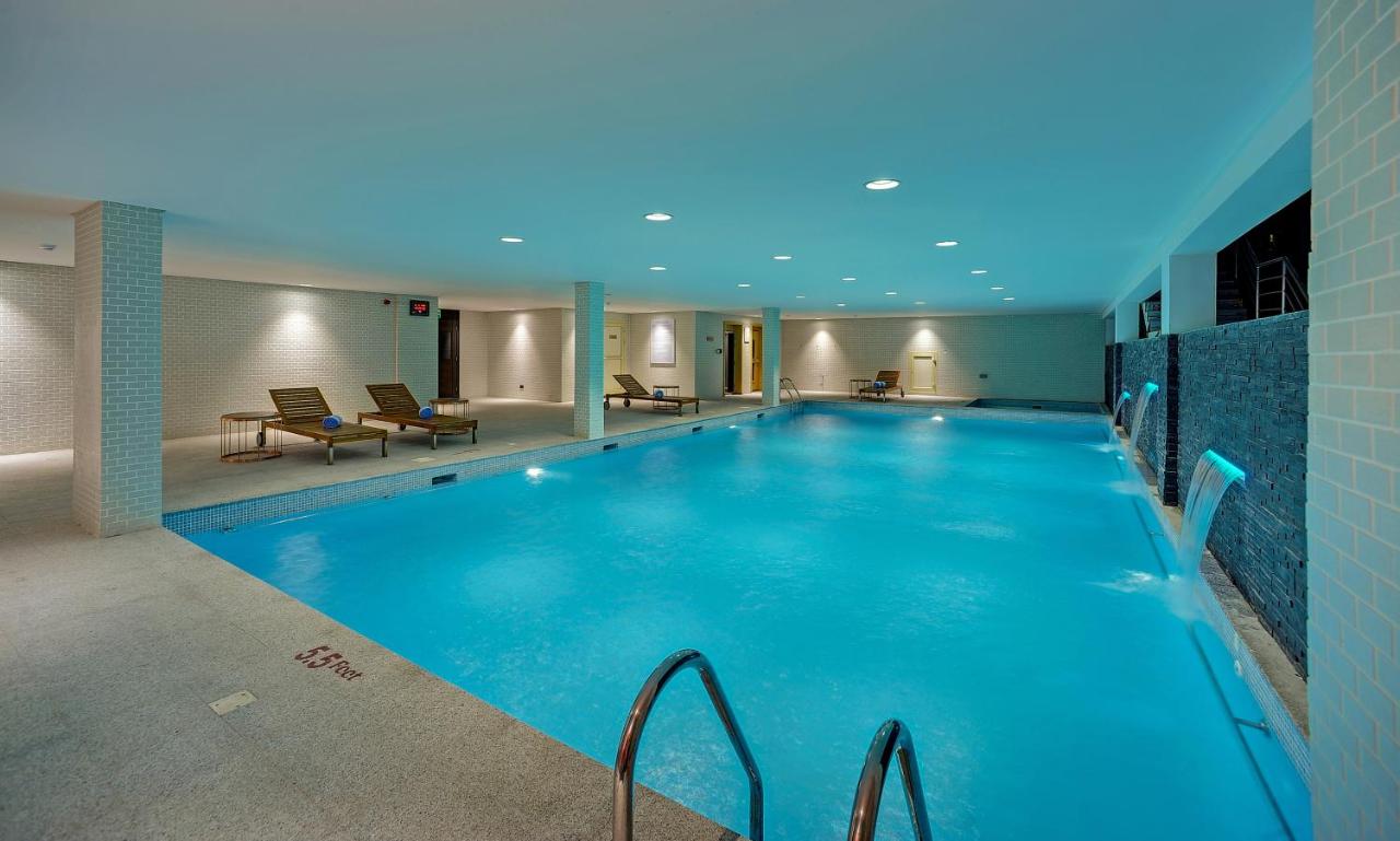 Ramee Rose Hotel photo