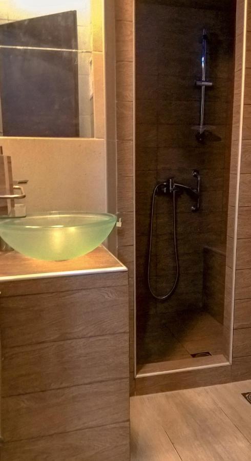 Minimal Studio in Paleo Faliro - 4