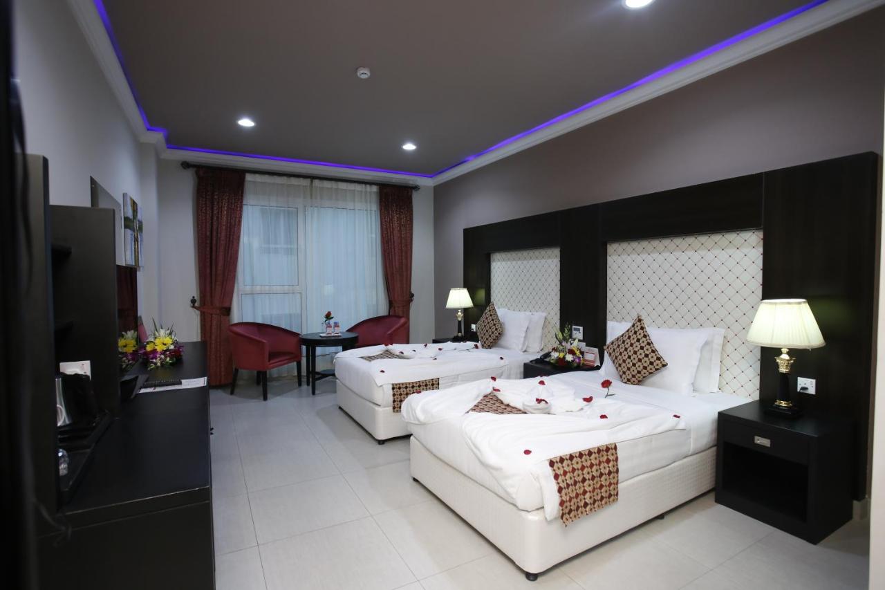 Crystal Palace Hotel photo