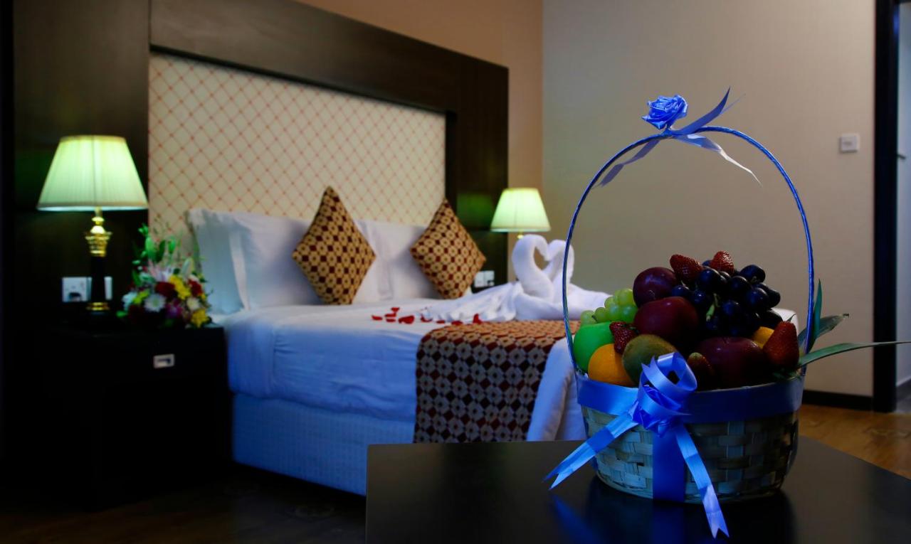 Crystal Palace Hotel photo