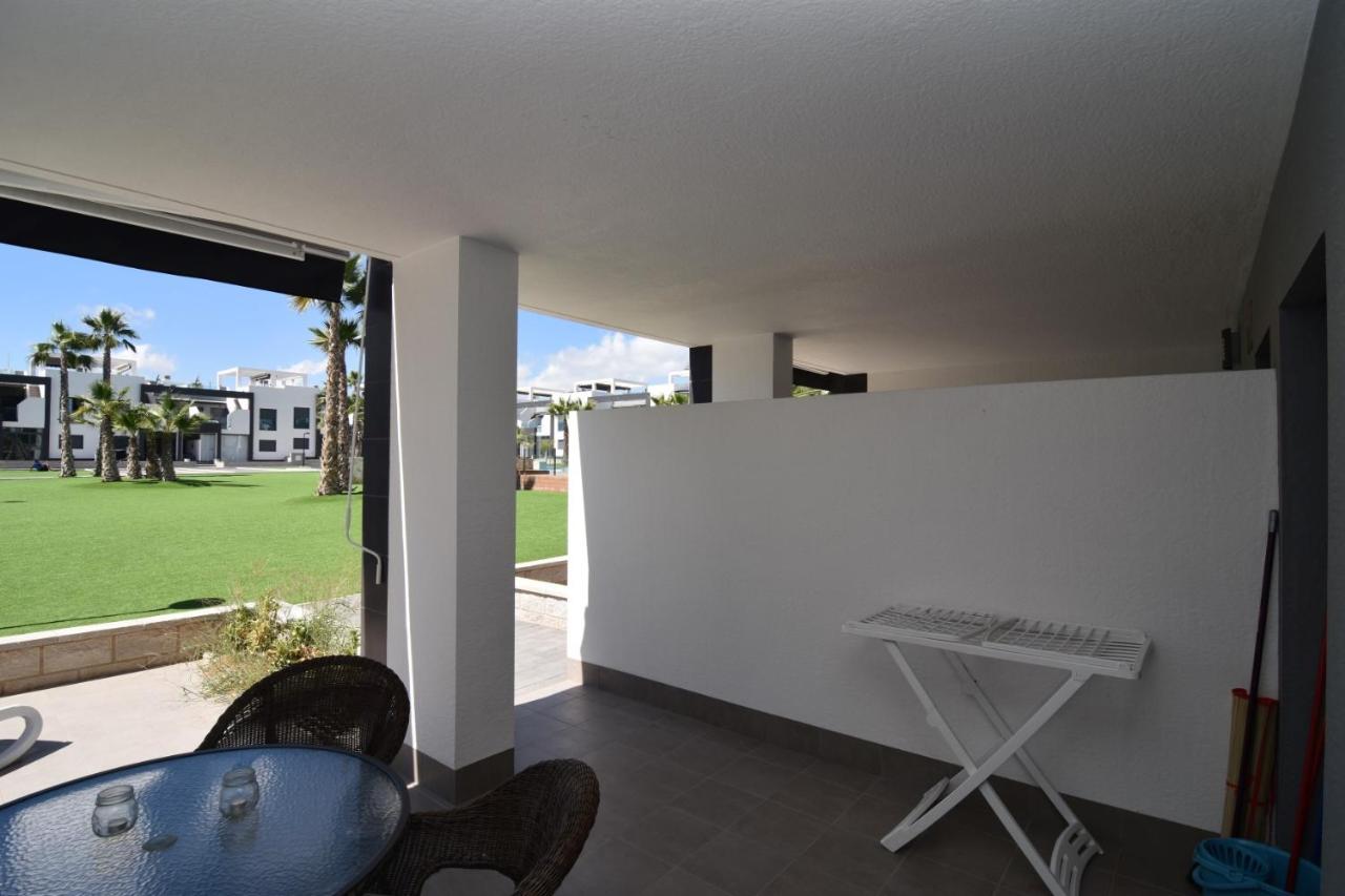 Oasis Beach V South facing pool view La Zenia, Orihuela-Costa ...