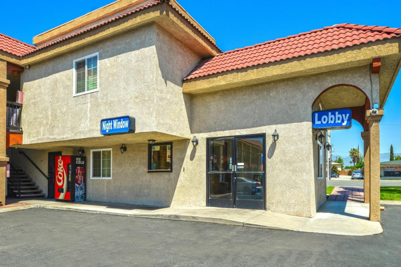 Americas Best Value Inn-Rialto — photo 21