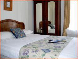 Crescent Guesthouse - Laterooms