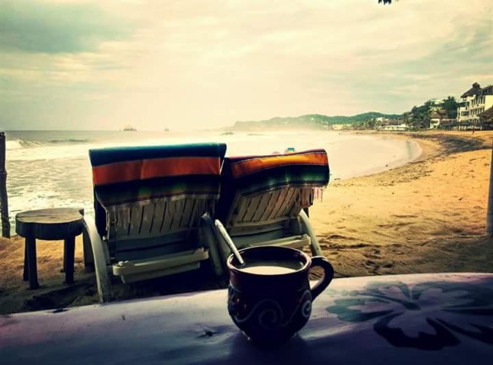 Beach: posada lolas lino