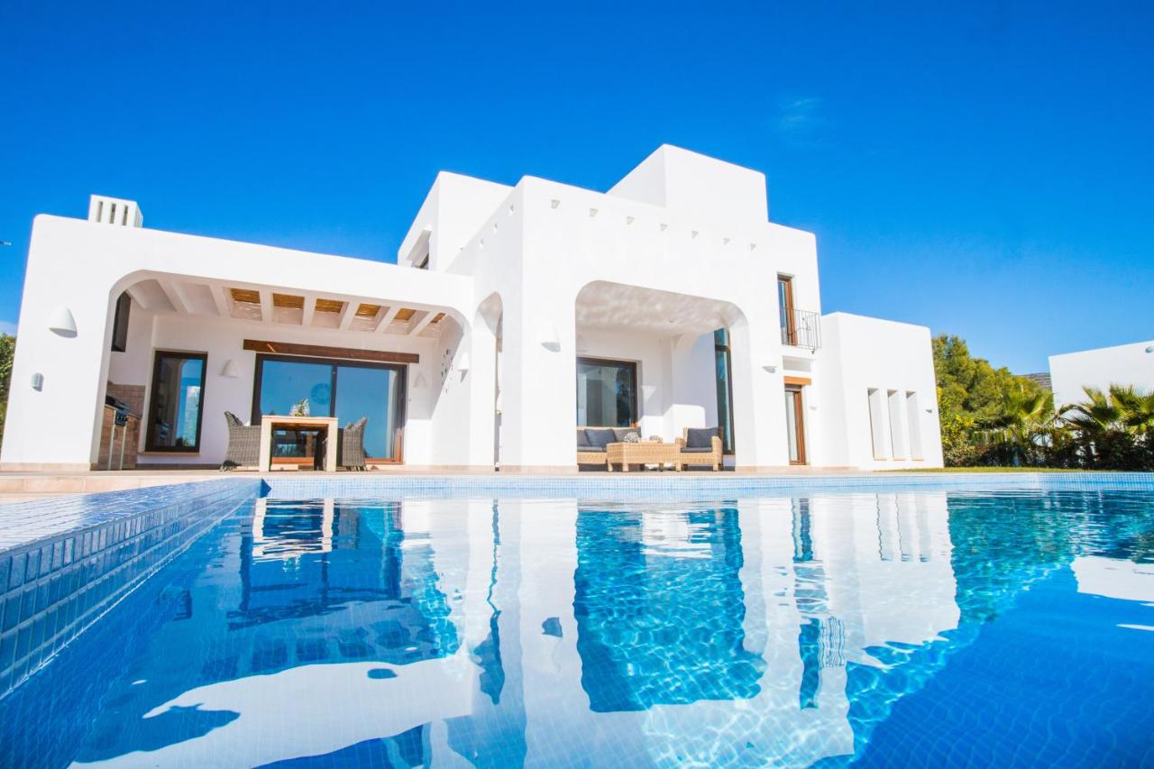 Abahana Villas Ibiza Style (Spanje Moraira) - Booking.com
