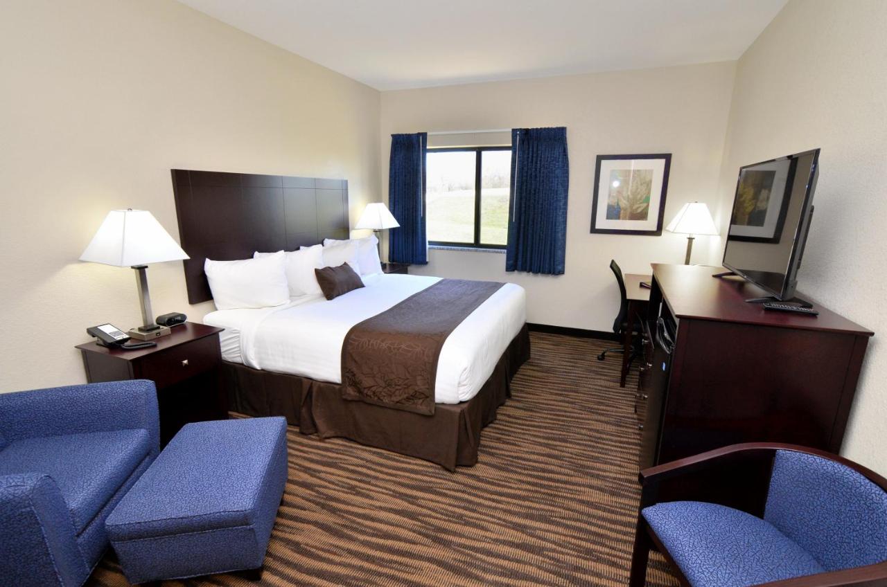 Cornerstone Inn & Suites Oelwein — photo 8
