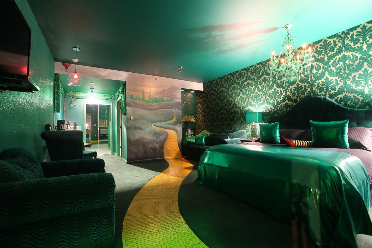 Roxbury Motel — photo 12