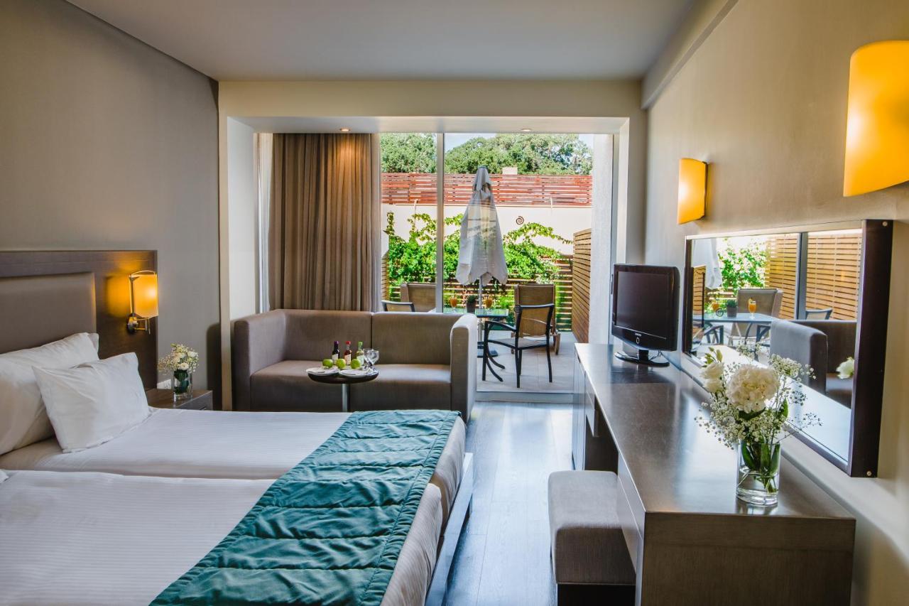 Napa Plaza Hotel (Adults Only) photo