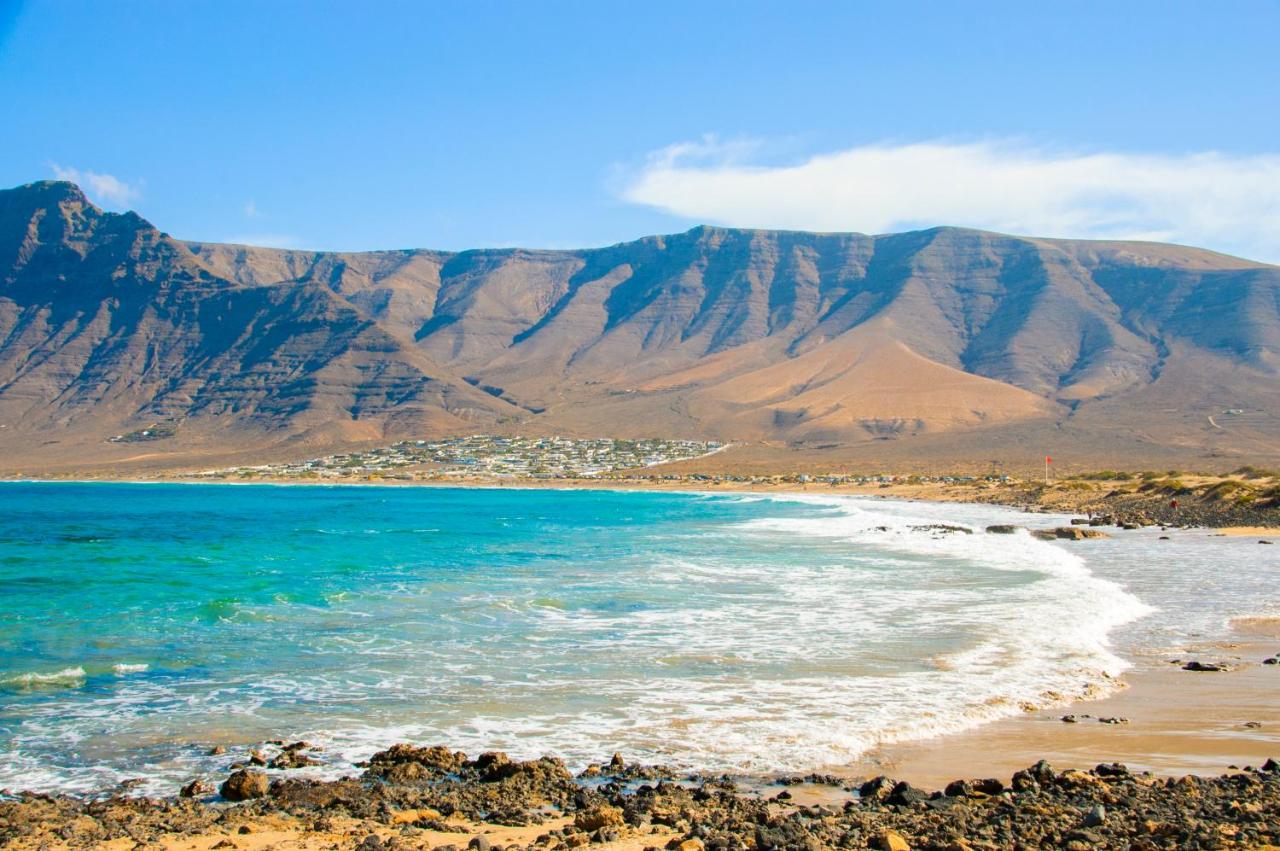 Beach: Seaview Famara Beach