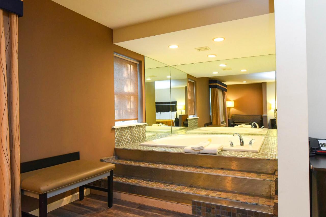 Capital Inn & Suites — photo 3