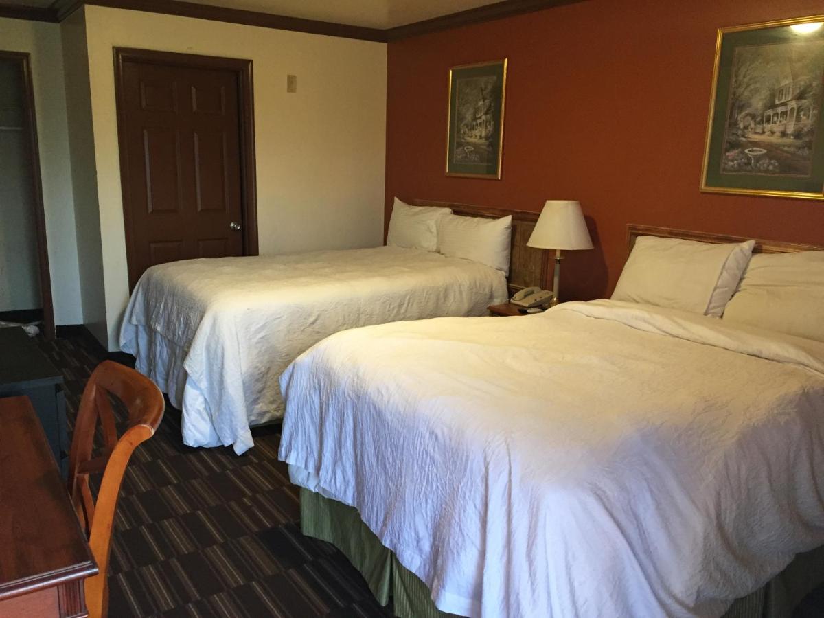 COLONY MOTEL — photo 19