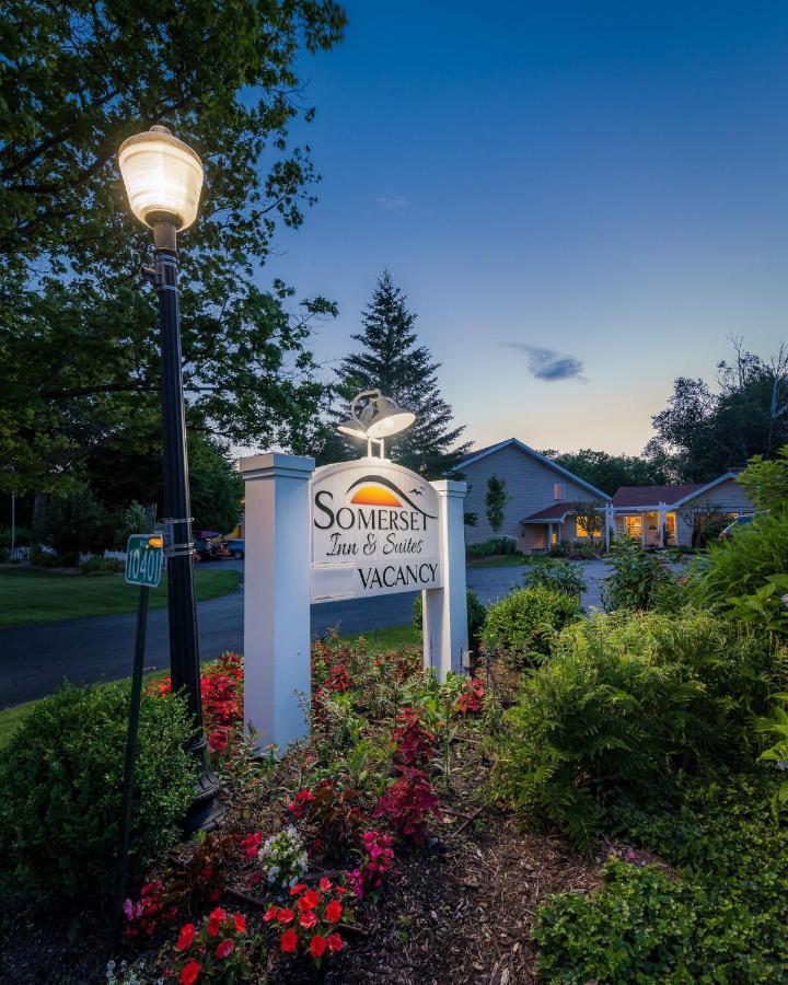 Somerset Inn & Suites — photo 17
