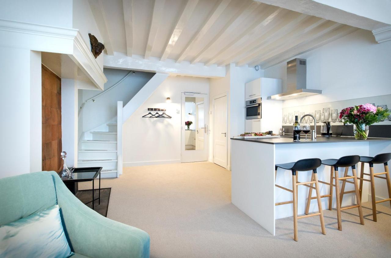 Een keuken of kitchenette bij Uylenhof Hotel