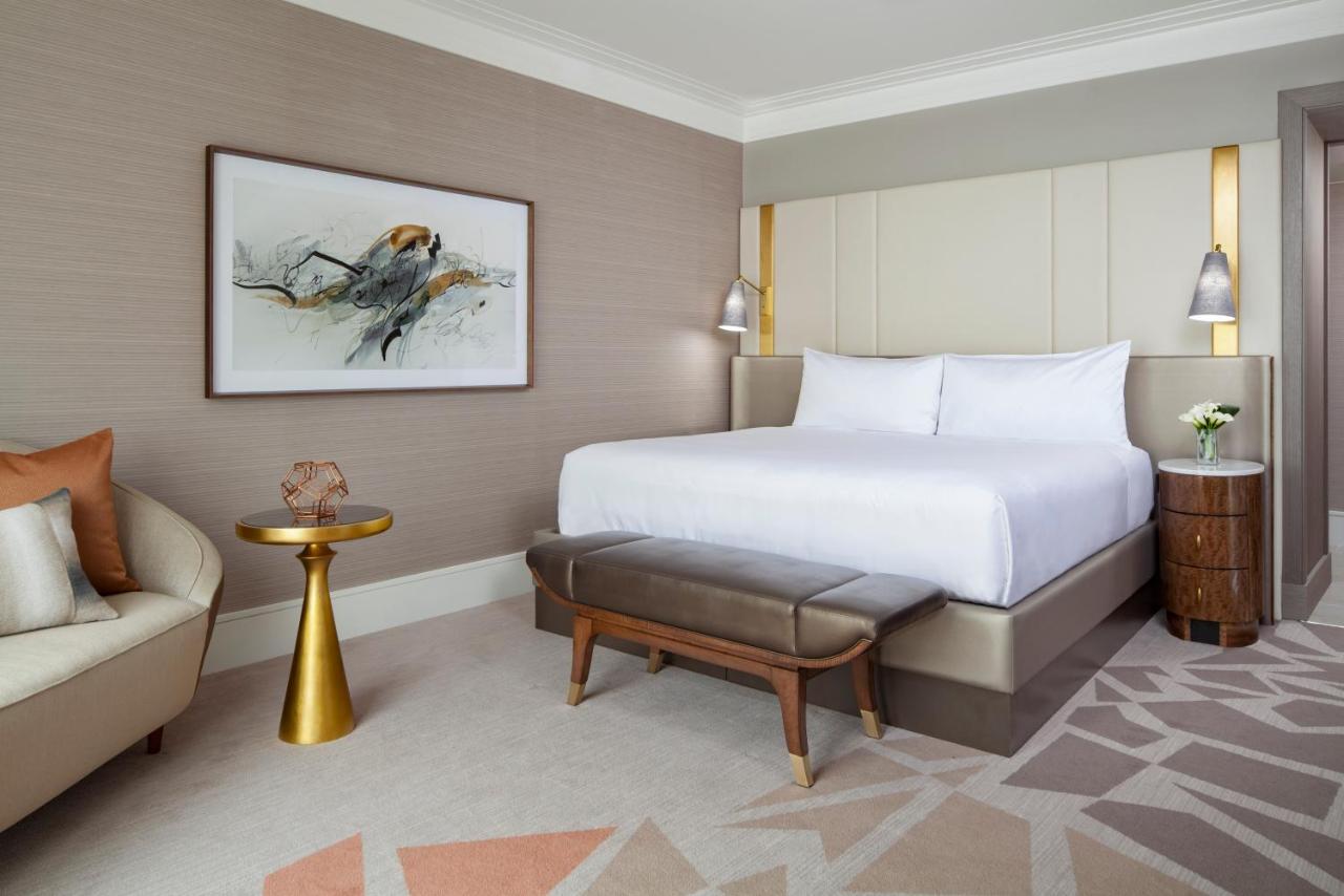 Hotel Crescent Court — photo 14