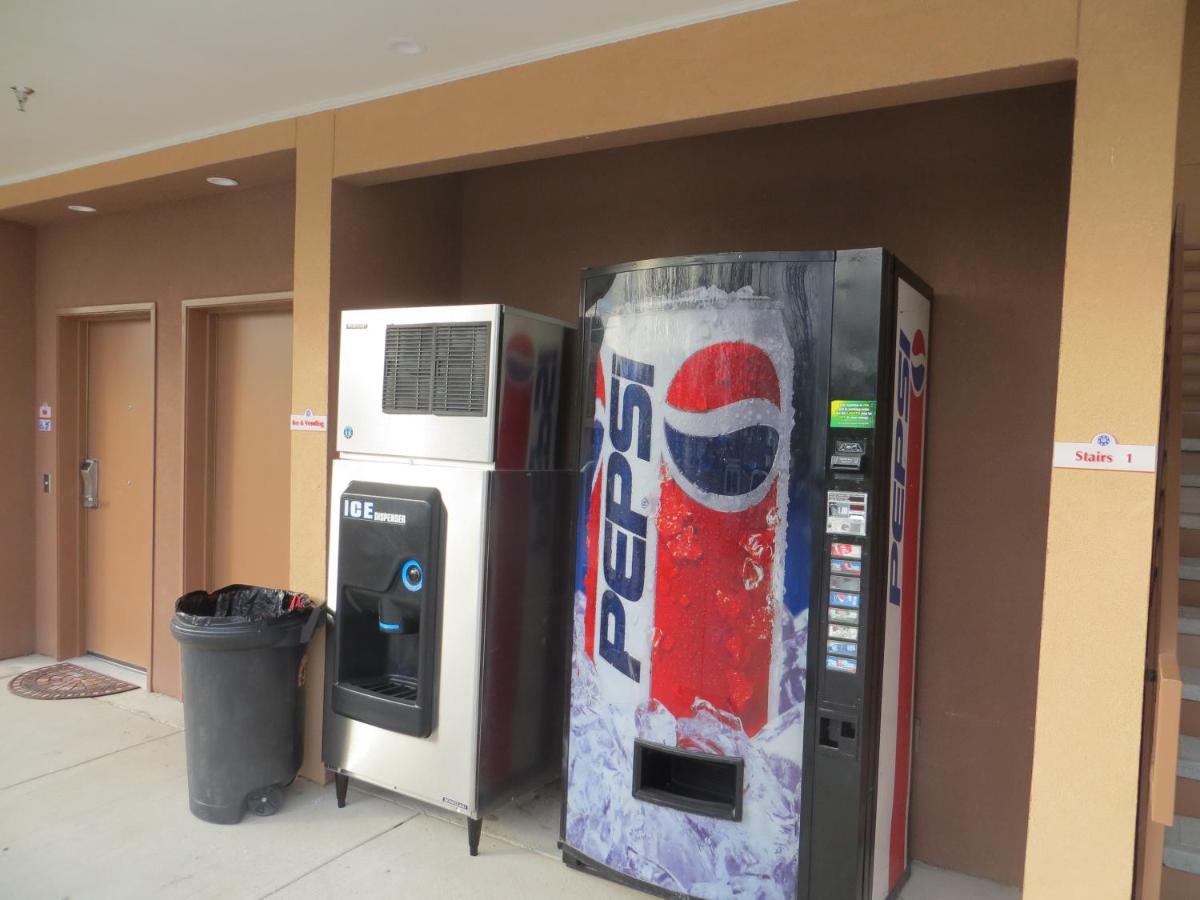 Crystal Inn - Sugarland — photo 5