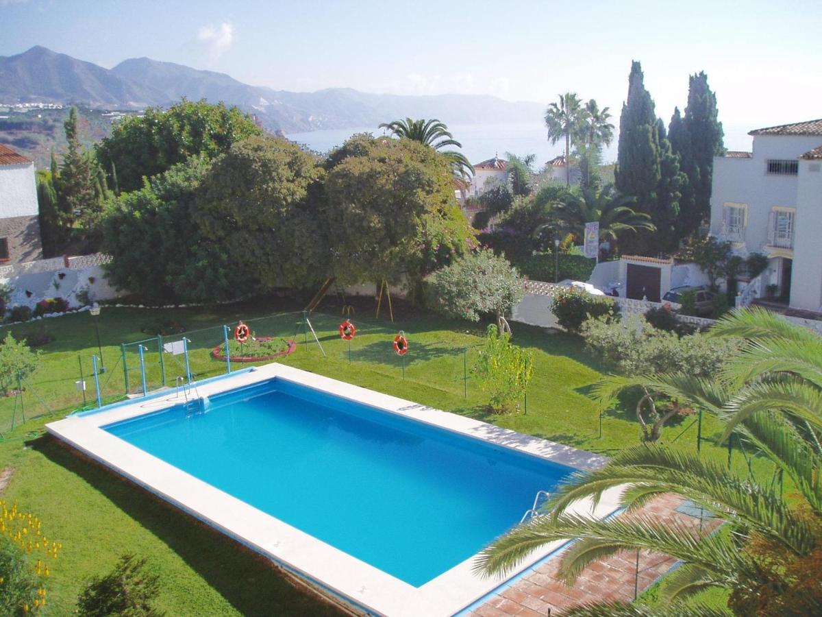 Apartment Acapulco, Nerja, Spain - Booking.com