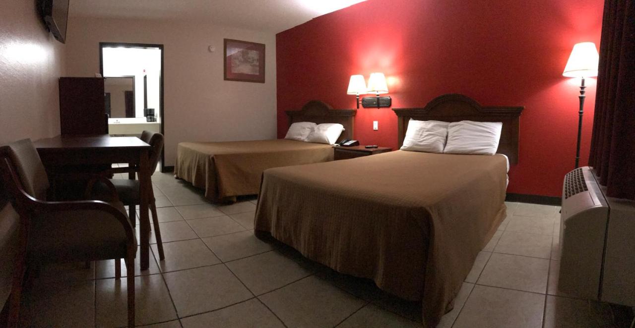 World Travel Inn — photo 9