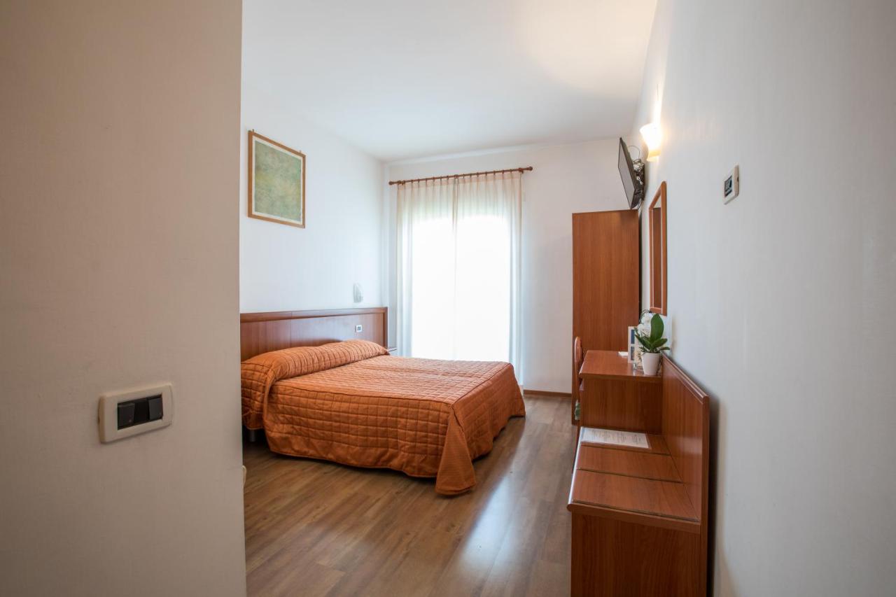 Aequa Hotel photo