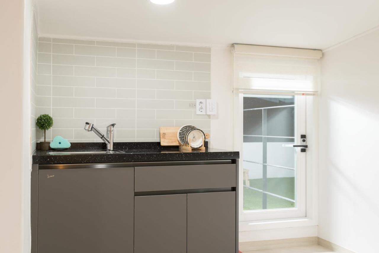 neat house hongdae - 3