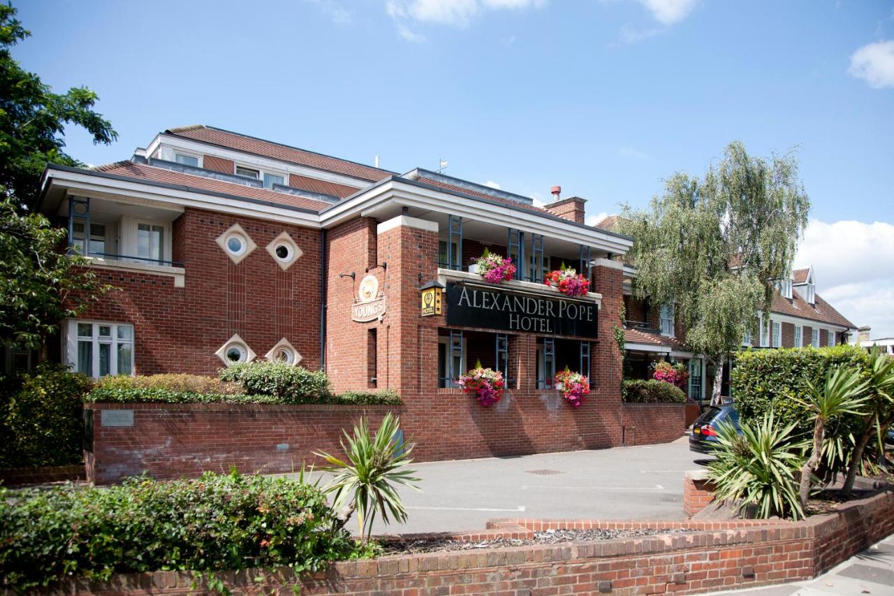 The Alexander Pope Hotel Deals & Reviews, Twickenham | LateRooms.com