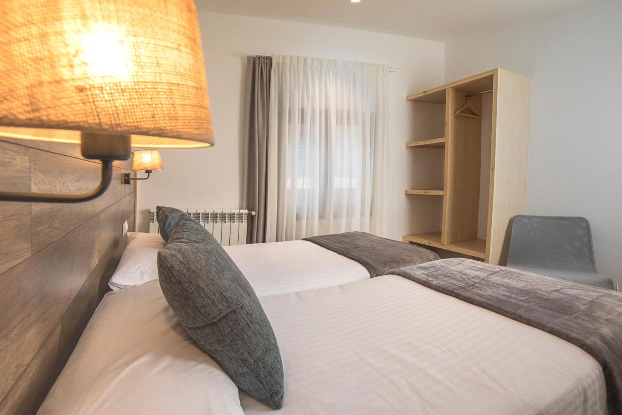 Hotel Roca, Alp – Precios actualizados 2022