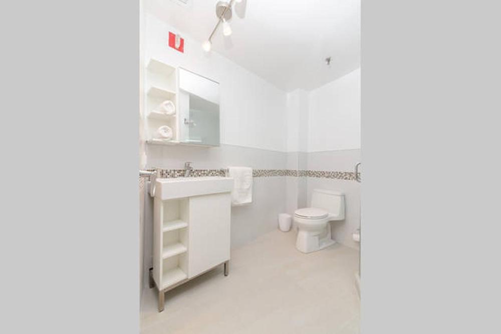 Ocean Drive Studios Beach Front — photo 8