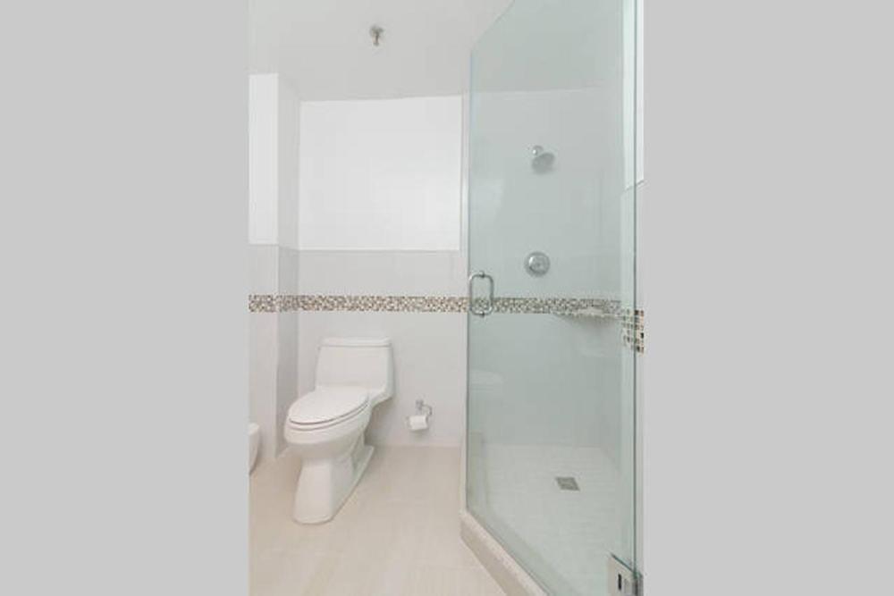 Ocean Drive Studios Beach Front — photo 17