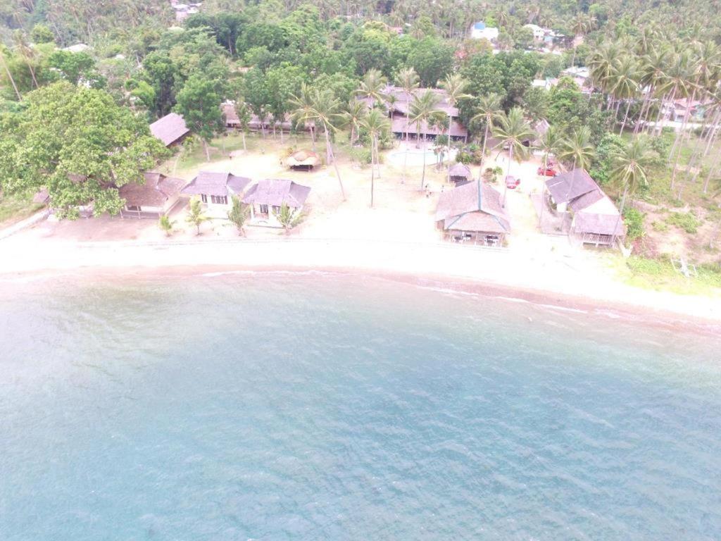 Beach: Oceana Hotel & Beach Resort