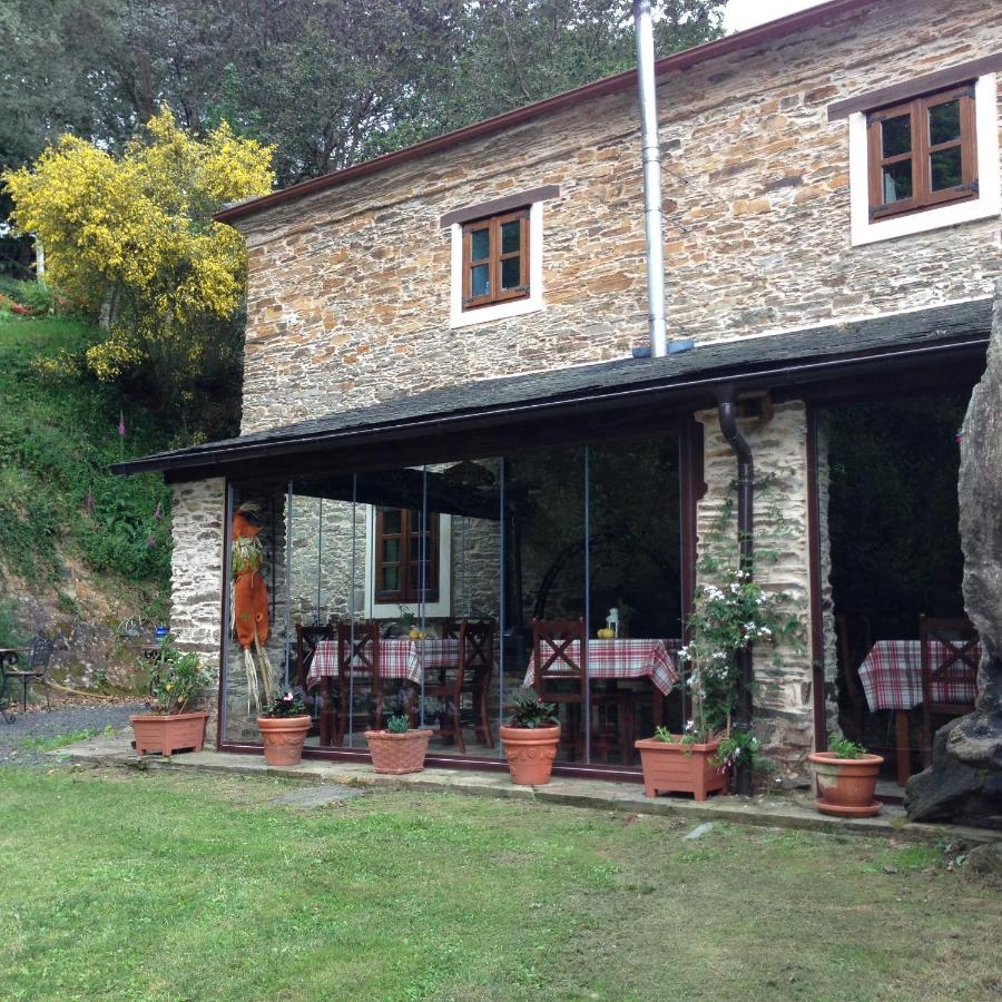 Casa rural La Casona de Amaido (España San Tirso de Abres ...